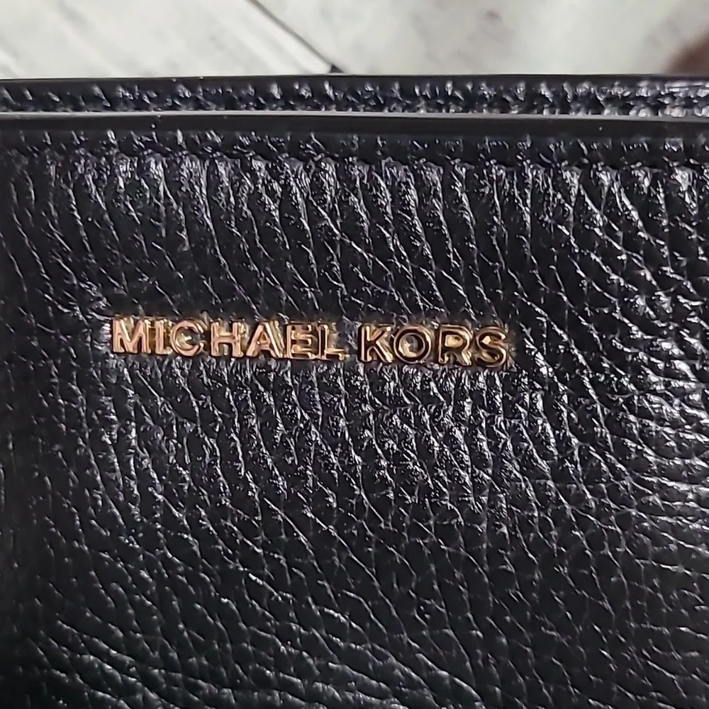 NWT Michael Kor Bedford Medium Black Peeble Tote Bag Cream Handles - Picture 3 of 13